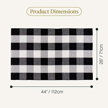 Bloom & Breeze B&B Buffalo Plaid Rug, Black and White Chekered Rug, Outdoor Runner Rug for Layering, Front Porch Rug, Buffalo Plaid Outdoor Mat, Washable Chekered Runner Rug (28" x 44")