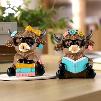 Wesiti 2 Pcs Highland Cow Figurines Spring Sunflower Highland Cow Gnomes Scottish Resin Statue Calf Lovers Gifts for Summer Home Garden Kitchen Office Tiered Tray Table Decor (Reading)