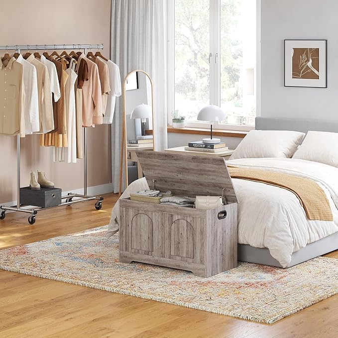 DINZI LVJ Storage Chest, 31.5”Wooden Storage Box with 2 Safety Hinges, Entryway Bench with Flip-Top, Sturdy Trunk for Living Room, Bedroom, Easy Assembly, Greige