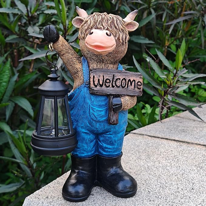 Solar Garden Statues -Highland Cow Lantern Outdoor Handmade Resin Statue with LED Light, and Welcome Holder for Patio, Yard, Gift Ideas (cow2)