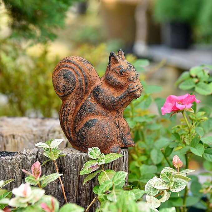 Sungmor Cast Iron Squirrel Statue, Vintage Animal Collection Figurines, Home Office Table Decor, Paperweight, Doorstop, Garden Lawn Cute Ornament, Rust Finish