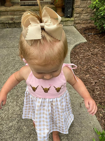 Wee Ones Girls' Classic Grosgrain Hair Bow with Scalloped Edges, No-Slip Hair Clip, Handmade, Old Gold, Medium